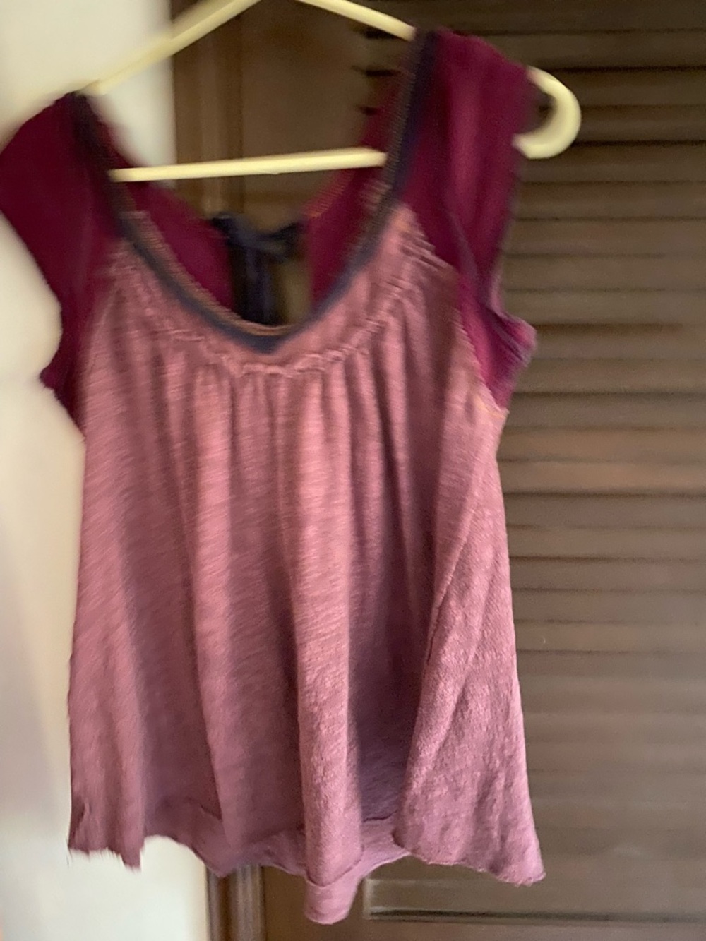 LOT OF (3) Women’s Sleeveless Scoop Neck Tops WILL SELL SEPARATELY
